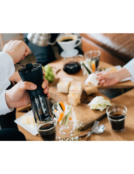 Кавомолка ручна HARIO Coffee Mill "Mini-Slim +" MSS-1DTB чорна